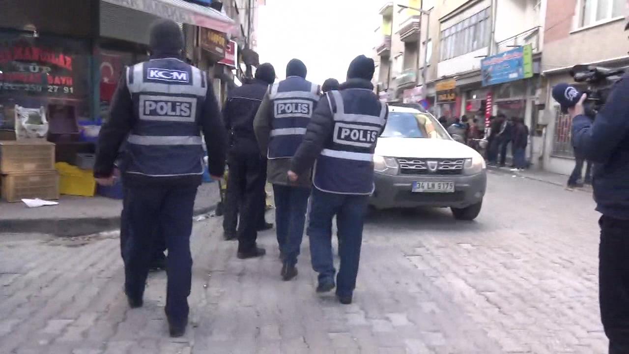 Polis, Konya'da Suriyeli Mahallesine Operasyon Düzenledi