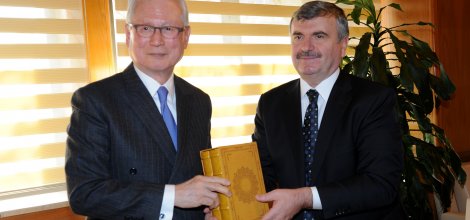 Güney Kore İle İlişkiler Geliştiriliyor