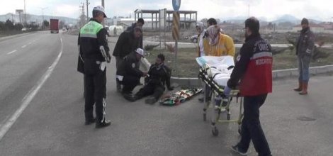 Tüv Kavşağında meydana gelen trafik kazasında 1 kişi yaralandı