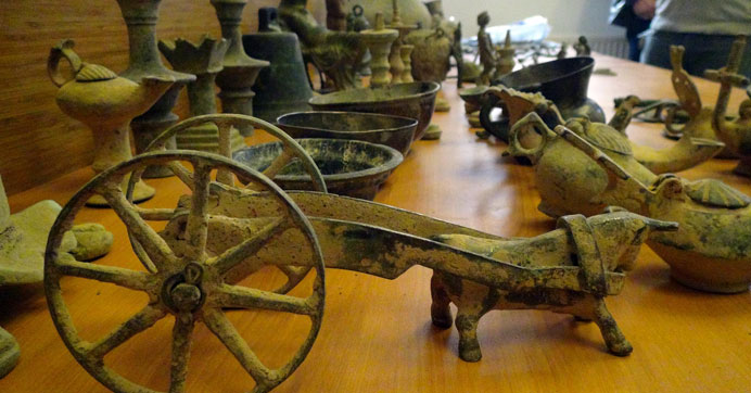 Konya'da 2 bin 655 parça tarihi eser ele geçirildi