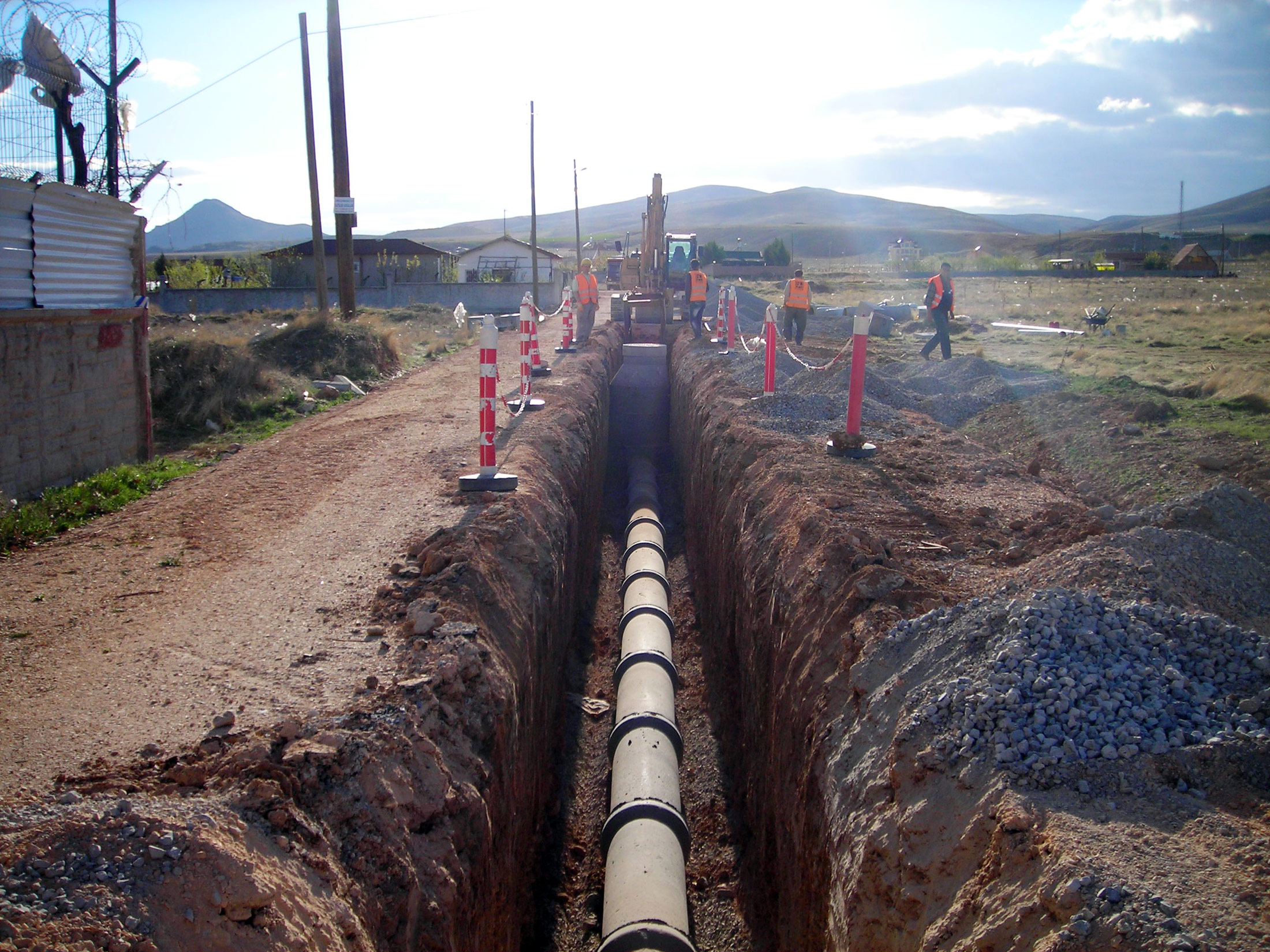 Koski’den Akşehir’in 2 Mahallesine Kanalizasyon Hizmeti