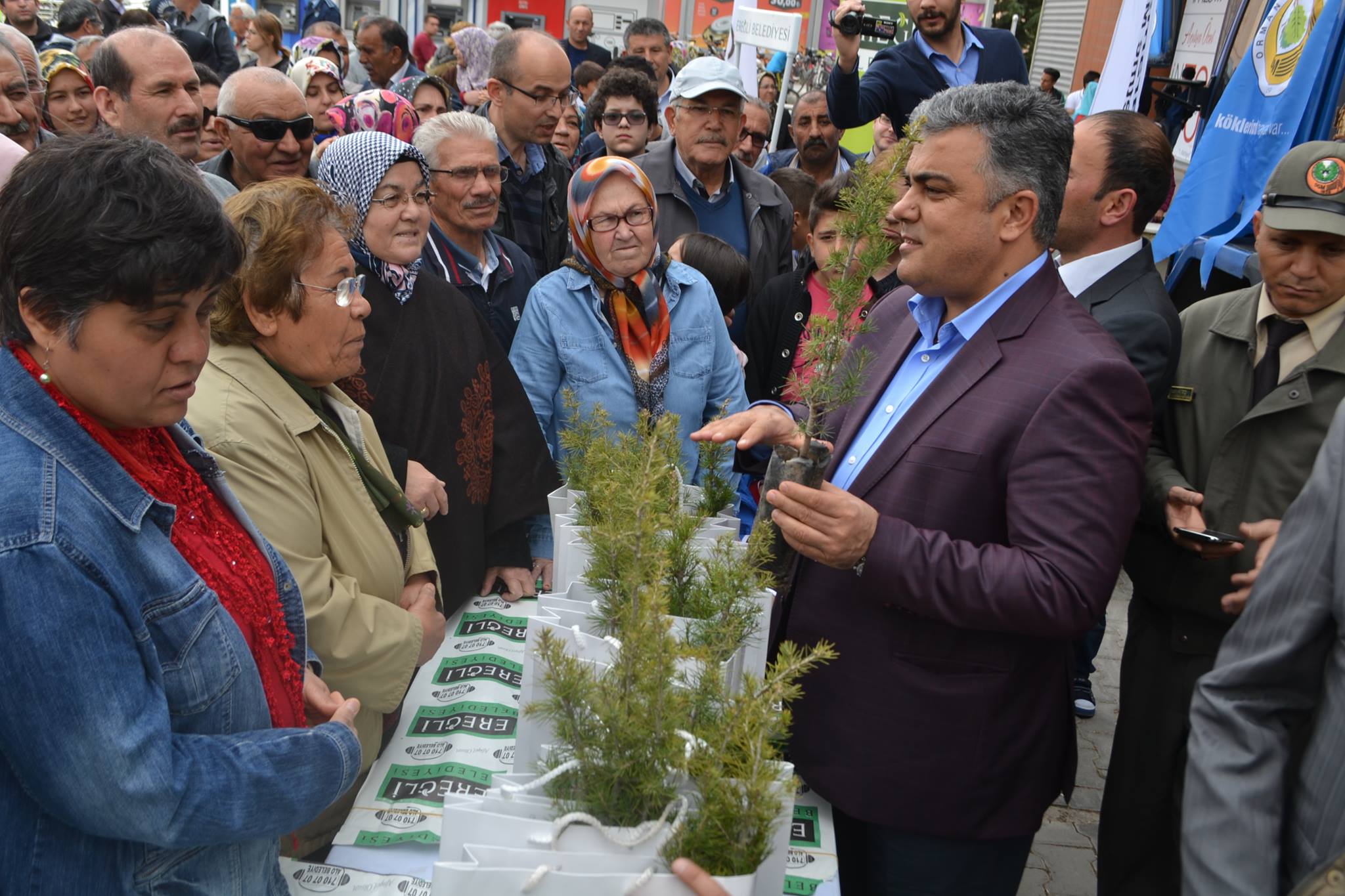 3 Bin Fidan Kapışıldı