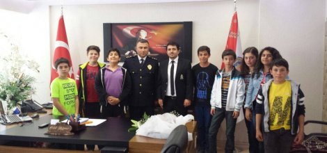 Öğrenciler Emniyet Müdürünü Ziyaret Etti