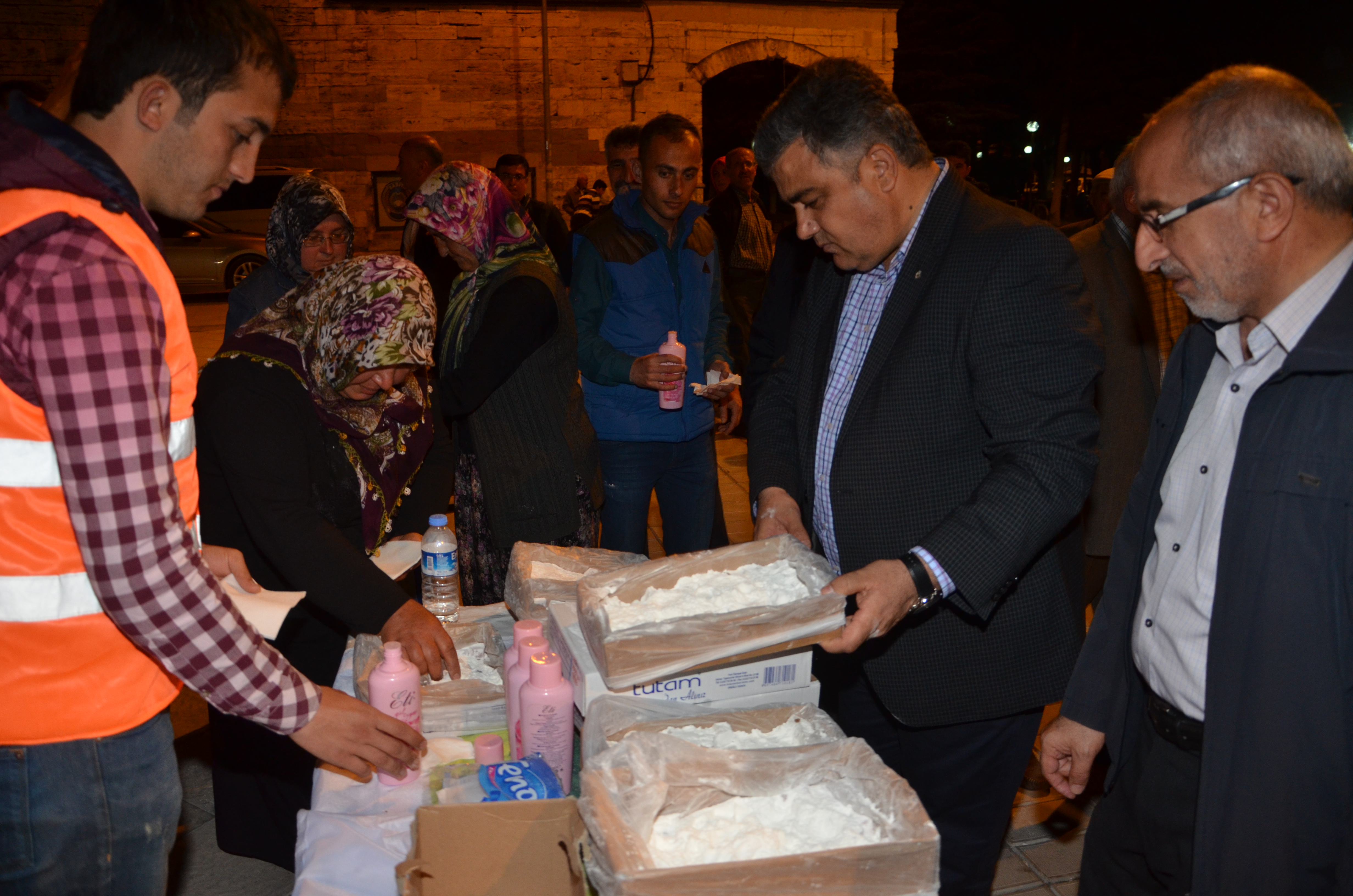 Ereğli Belediyesinden Kandil İkramı