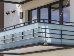 10 adımda çocuğunuzun balkon ve pencereden düşmesini engelleyebilirsiniz