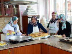 Asker ve Polisimize “Anne Eli Değmiş” Yemek