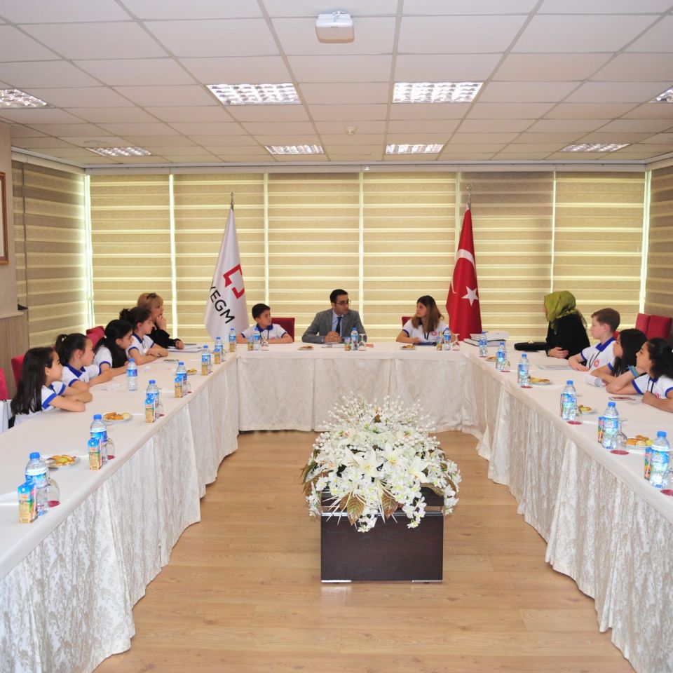 Çocuk Meclisi Üyeleri BYEGM’yi Ziyaret Etti