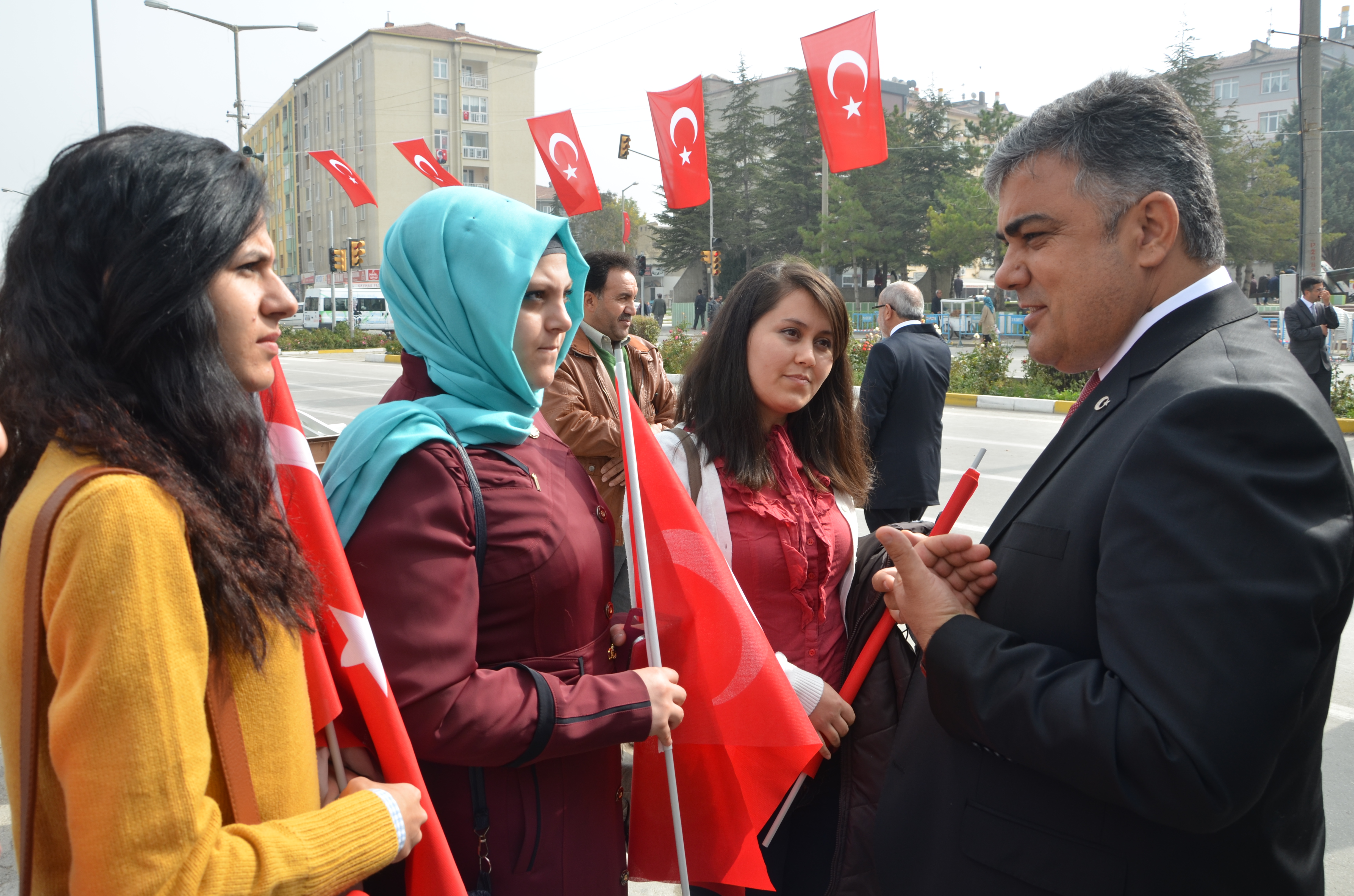 "19 Mayıs Esaret Zincirlerinin Kırıldığı Günün Adıdır"