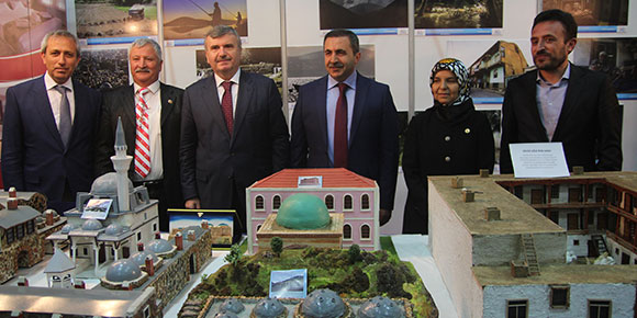 İnşaat, Kent, Mobilya, Dekorasyon ve İdeal Ev Fuarı Açıldı