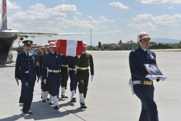 Şehit Üsteğmen, Konya'da son yolculuğuna uğurlandı