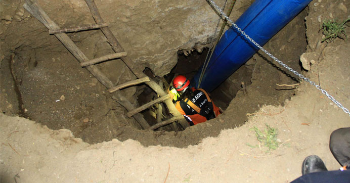 Define Ararken Canından Oldu