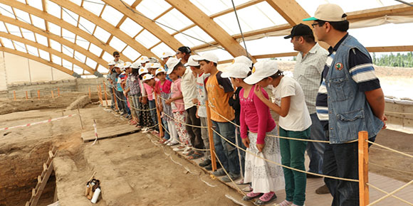 Çatalhöyük Arkeoloji Yaz Atölyesi Çocuklarla Buluşuyor