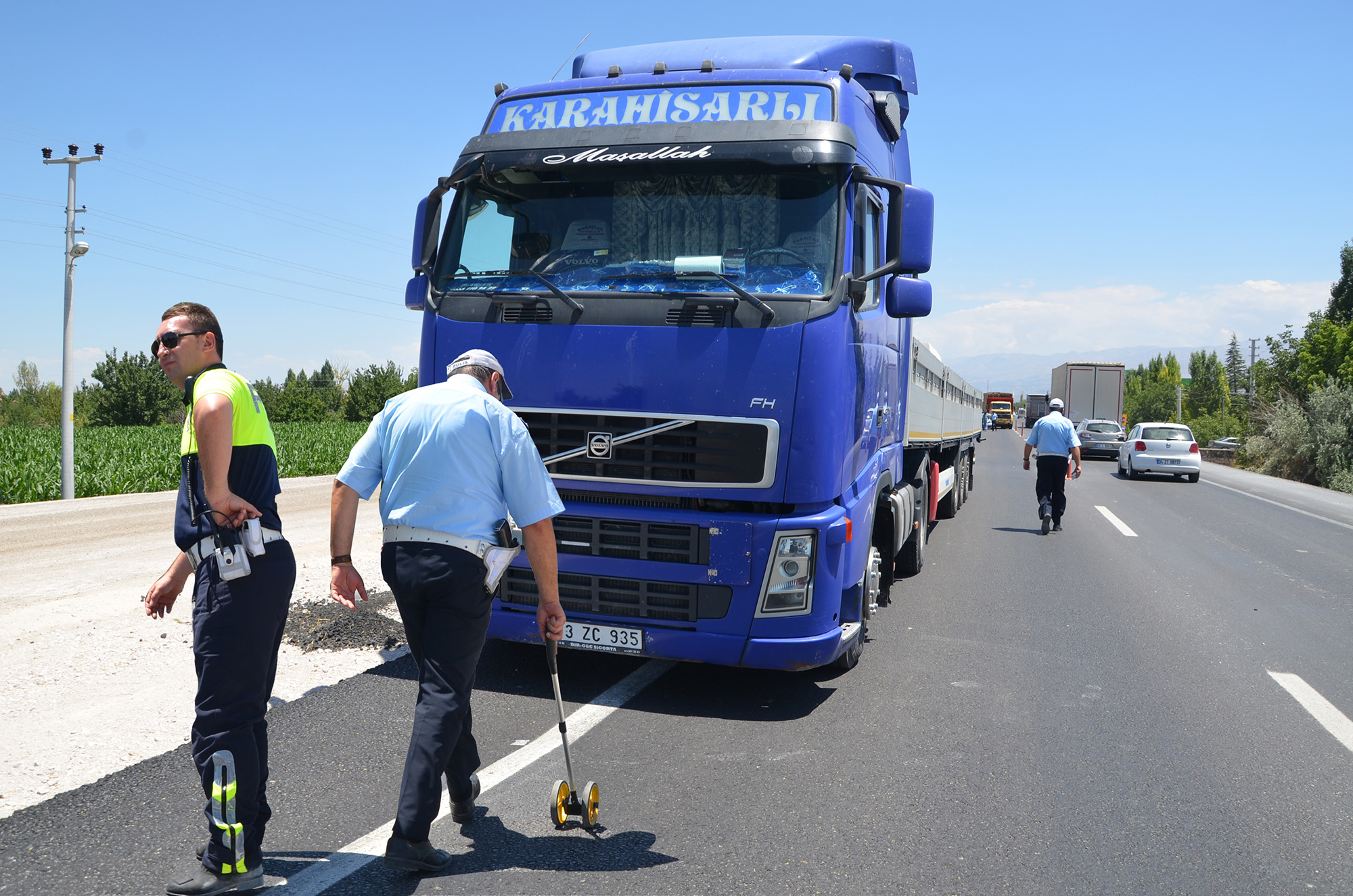 Ereğli’de TIR’ın çarptığı yaya yaralandı