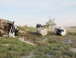 TIR’ın Üçe bölündüğü kazada 3 Yaralı