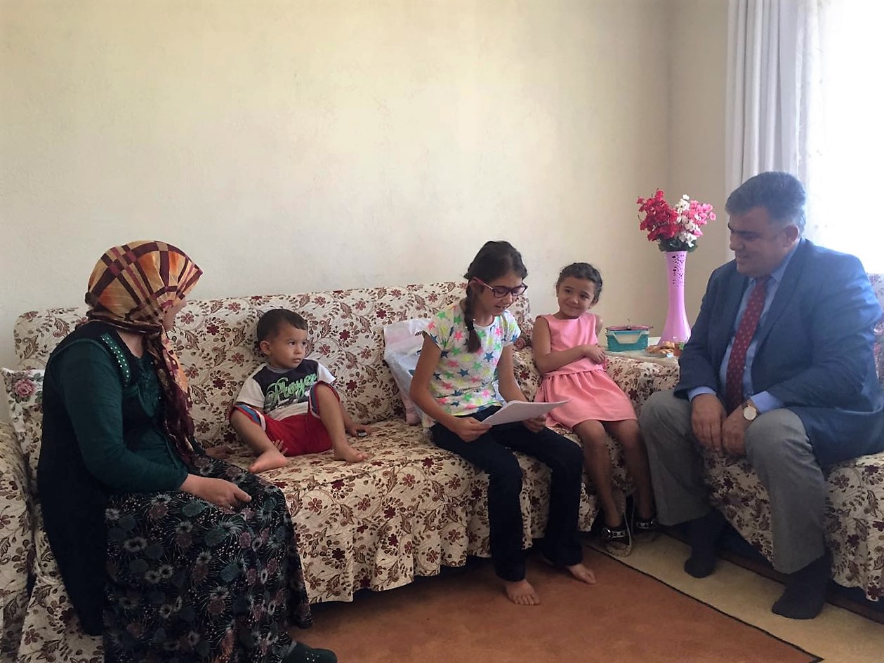 Başkanı Duygulandıran Şiir