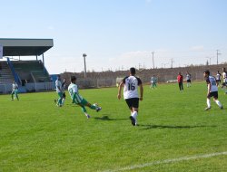 Ereğli'de dostluk maçında kardeşlik kazandı