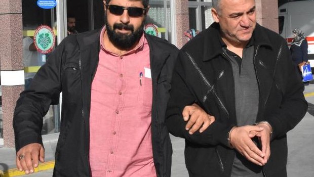 Mahalle muhtarı FETÖ'den gözaltına alındı