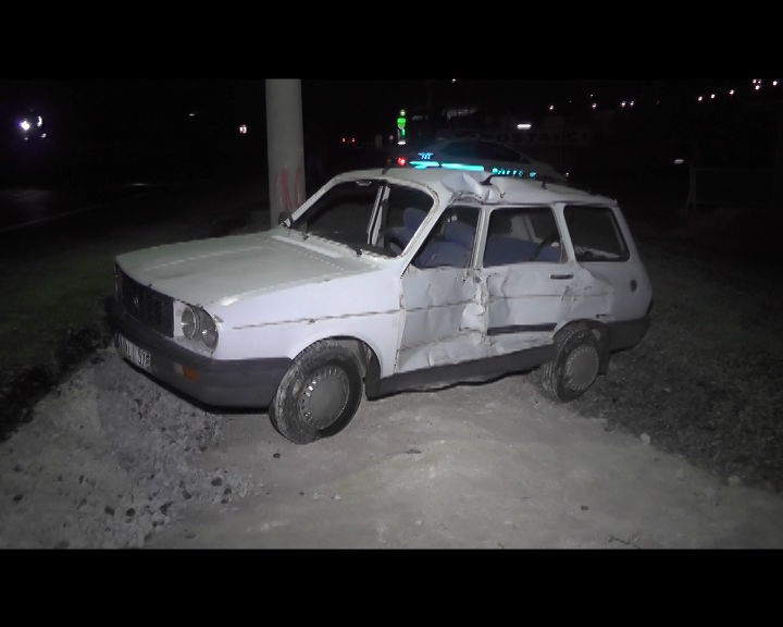 HORTU GİRİŞİNDE TRAFİK KAZASI: 2 YARALI