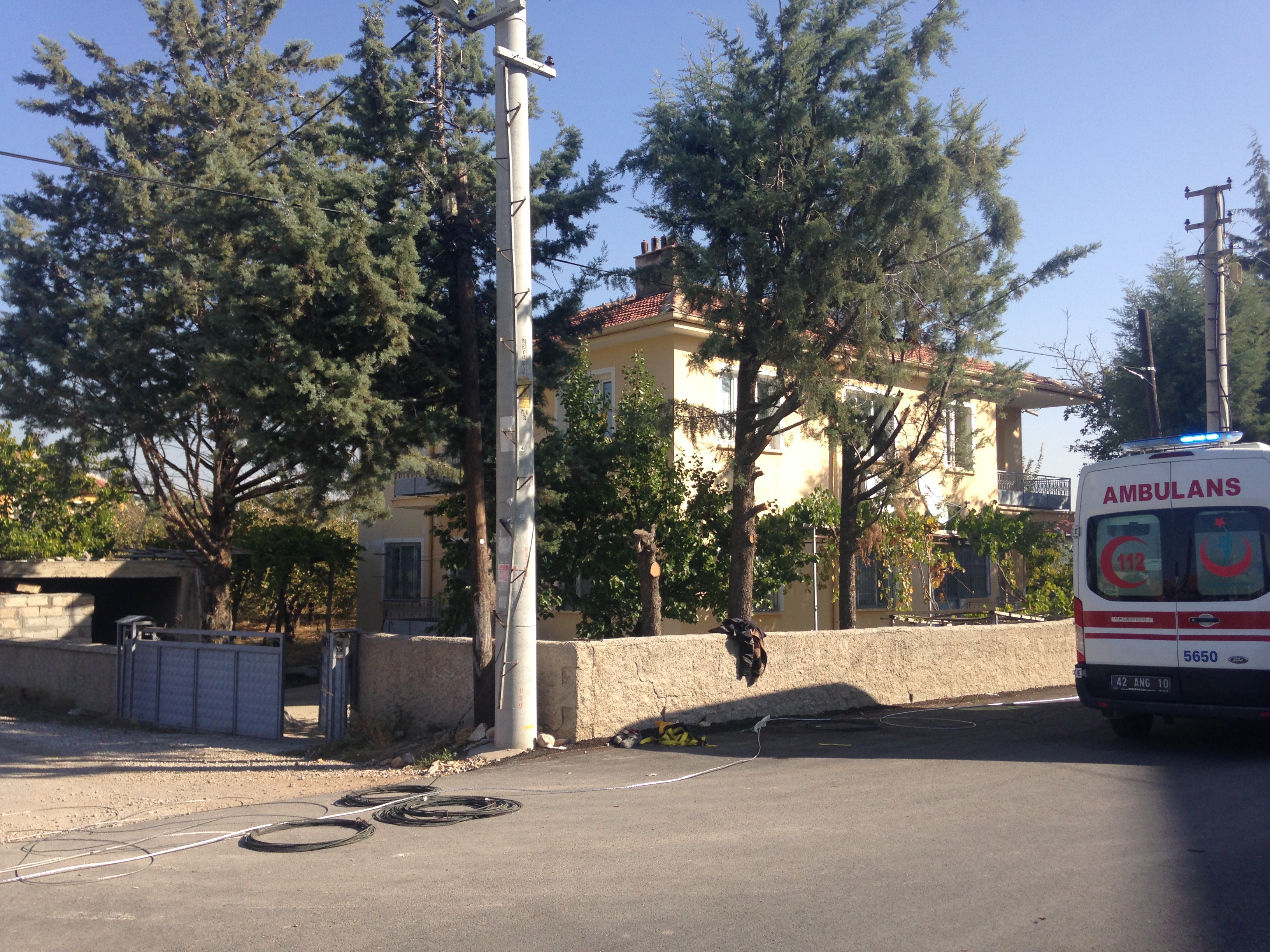 Elektrik Direğinden Düşen İşçi Ağır Yaralandı!