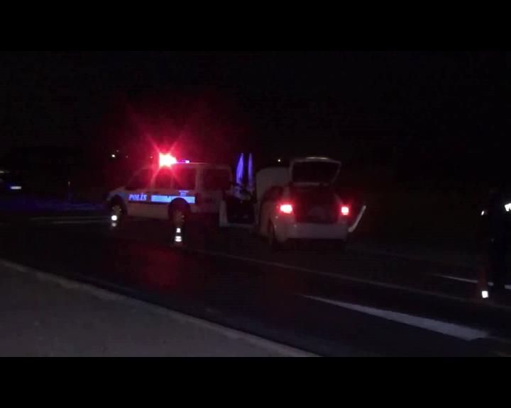 Şüpheli , Otomobilde Ruhsatsız Tabanca Ele Geçirildi