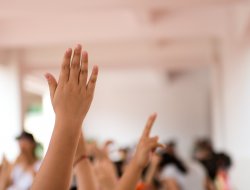 Çocuklarınızı iyi bir eğitimle bağımlılıklardan koruyabilirsiniz