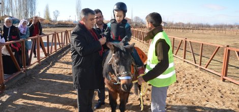 Engellilerin At Binme Sevinci