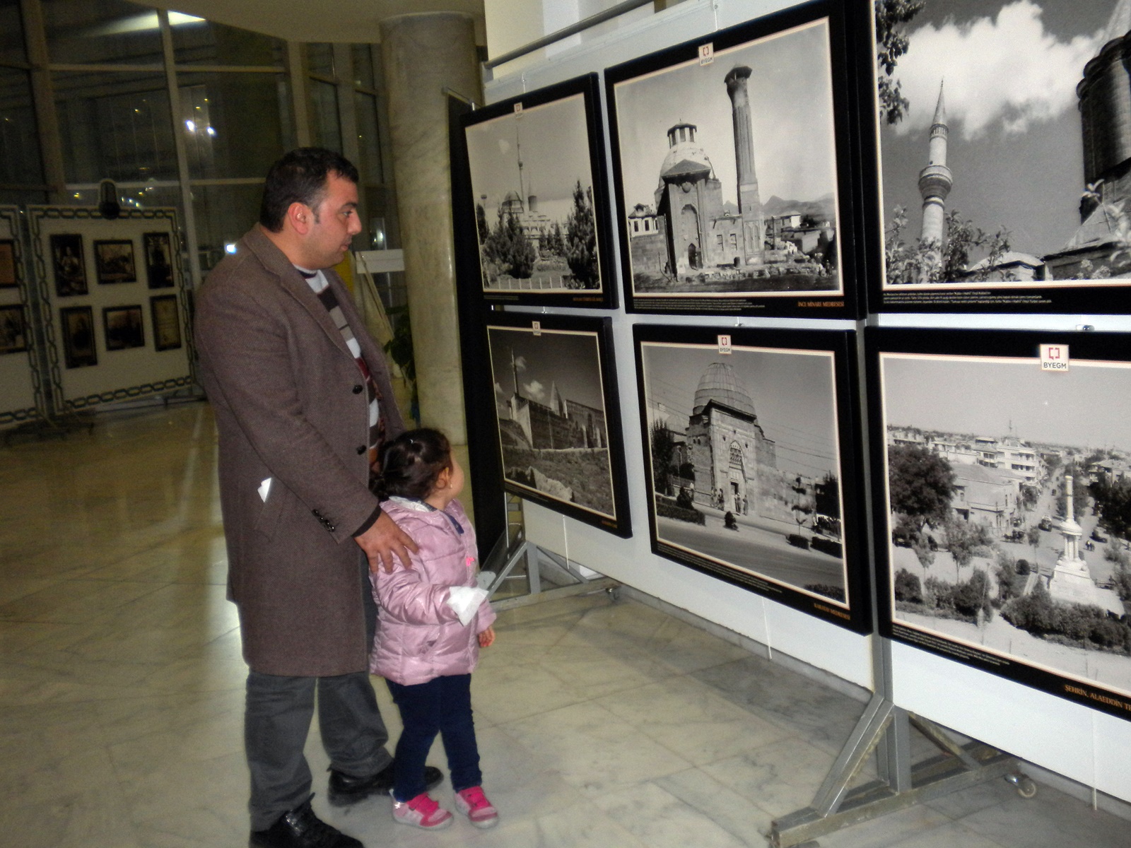 BYEGM’nin “Geçmiş Zamanda Konya” Fotoğraf Sergisi Açıldı.