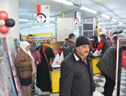 Halkpazarı Alışveriş Merkezi Çömlekçi Şubesi Açıldı