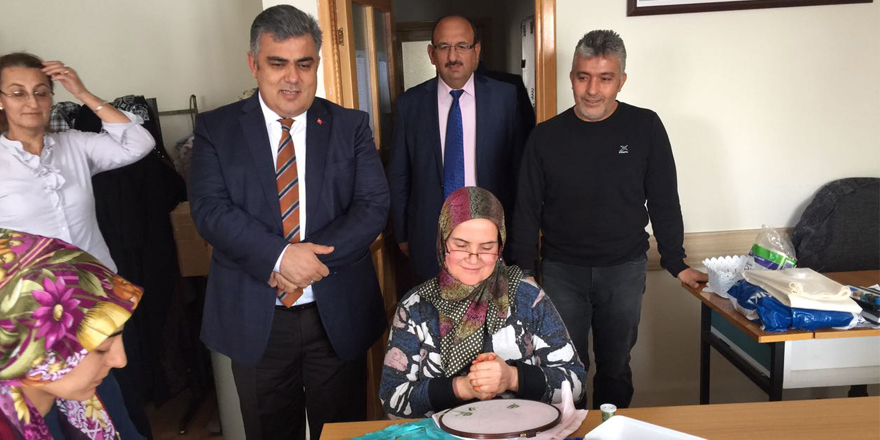 Özgüven  Halk Eğitim Merkezini Ziyaret Etti