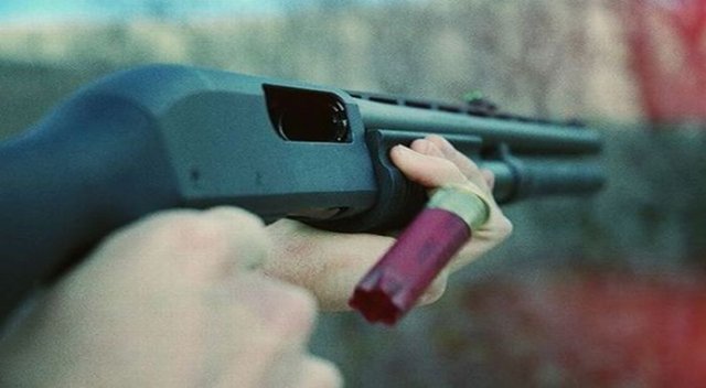 ESKİ KOCA AYRILDIĞI EŞİNİ TÜFEKLE VURDU