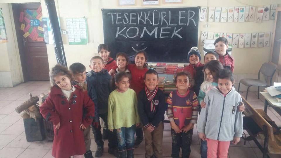 Ereğli KOMEK ten Muş'ta okuyan Öğrencilere Kırtasiye Yardımı