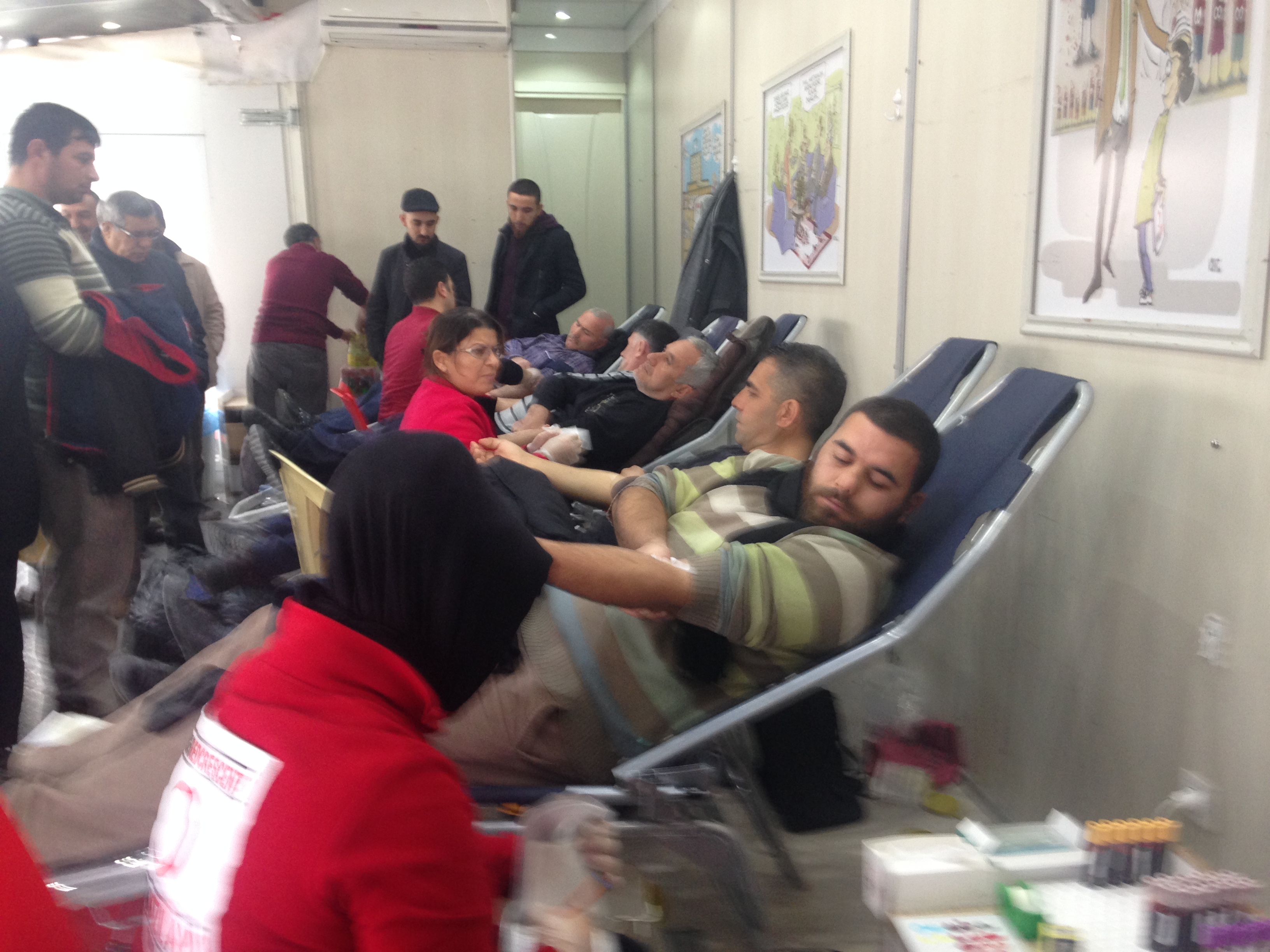 Kan Bağışı Devam Ediyor