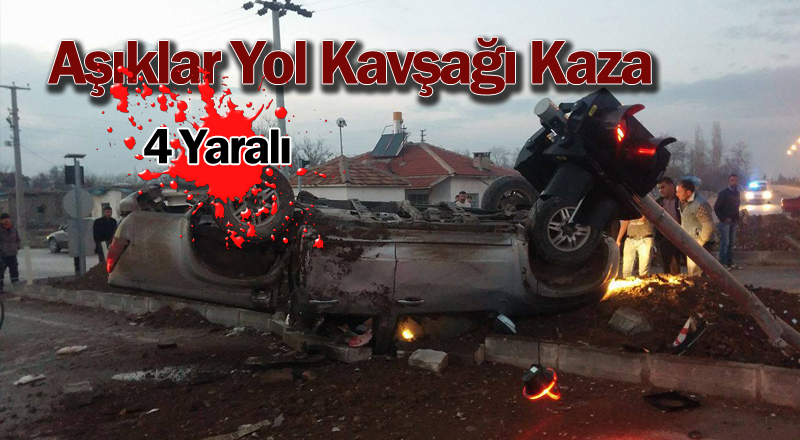 Kamyonet ile Otomobil çarpıştı; 4 yaralı