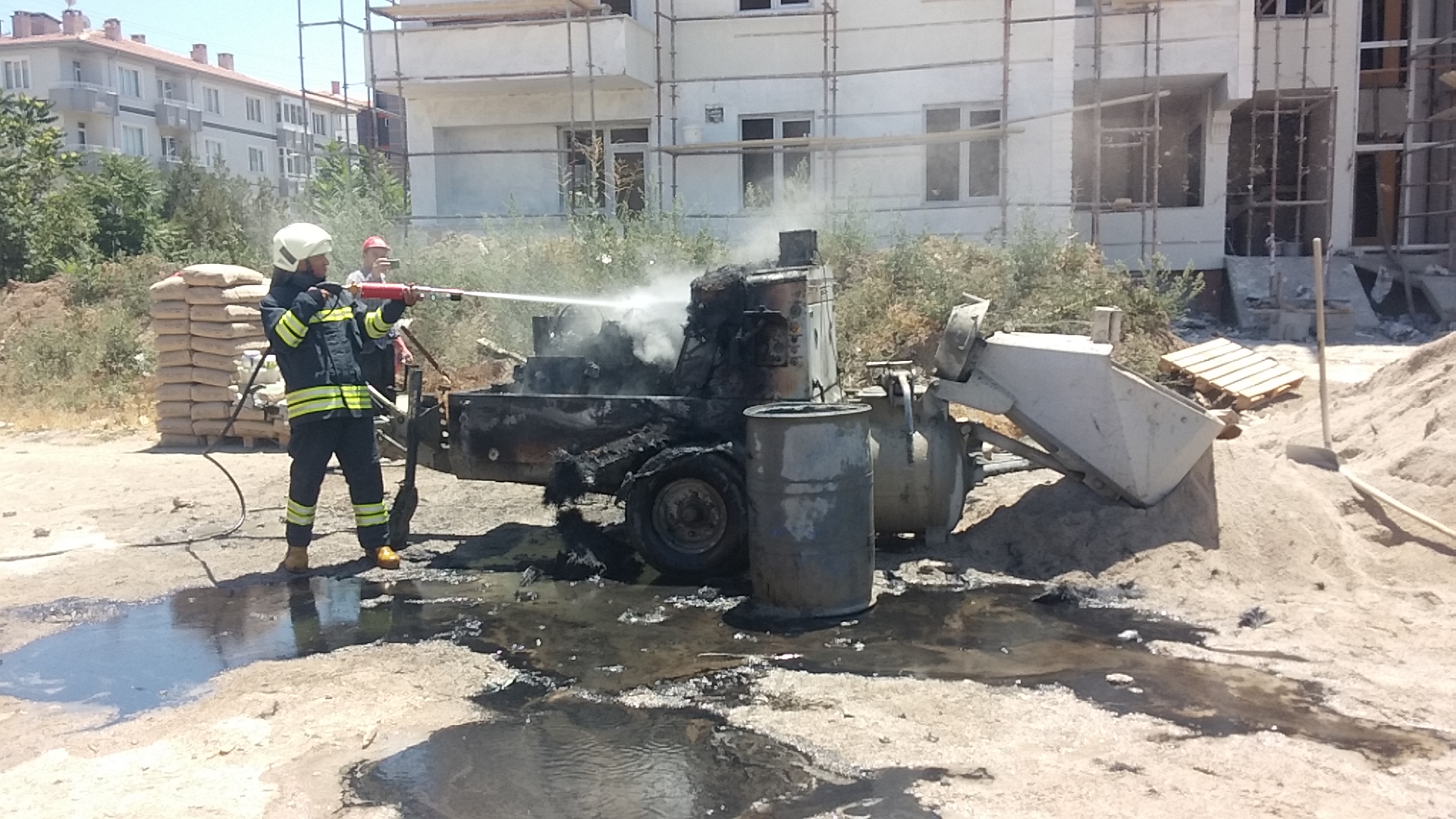 HARÇ MAKİNESİ YANDI