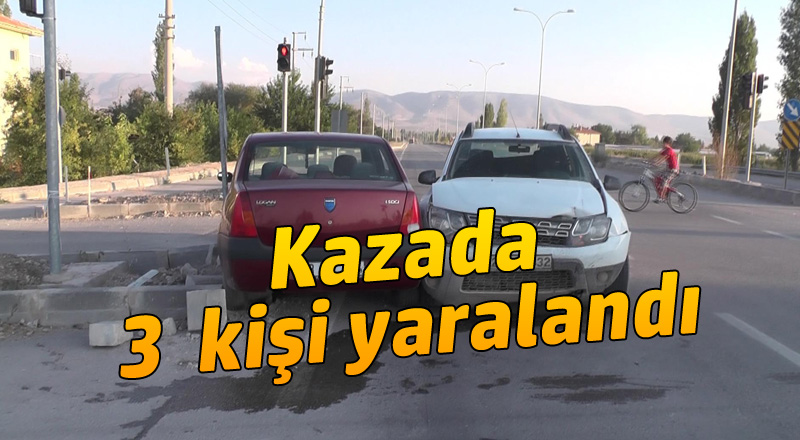 Yeni Karaman Çevre Yolunda Kaza: 3 Yaralı