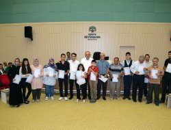 Büyükşehir’den Bir İlk Daha: Fotoğrafçılık Kursunu Tamamlayan Görme Engelliler Sertifikalarını Aldı