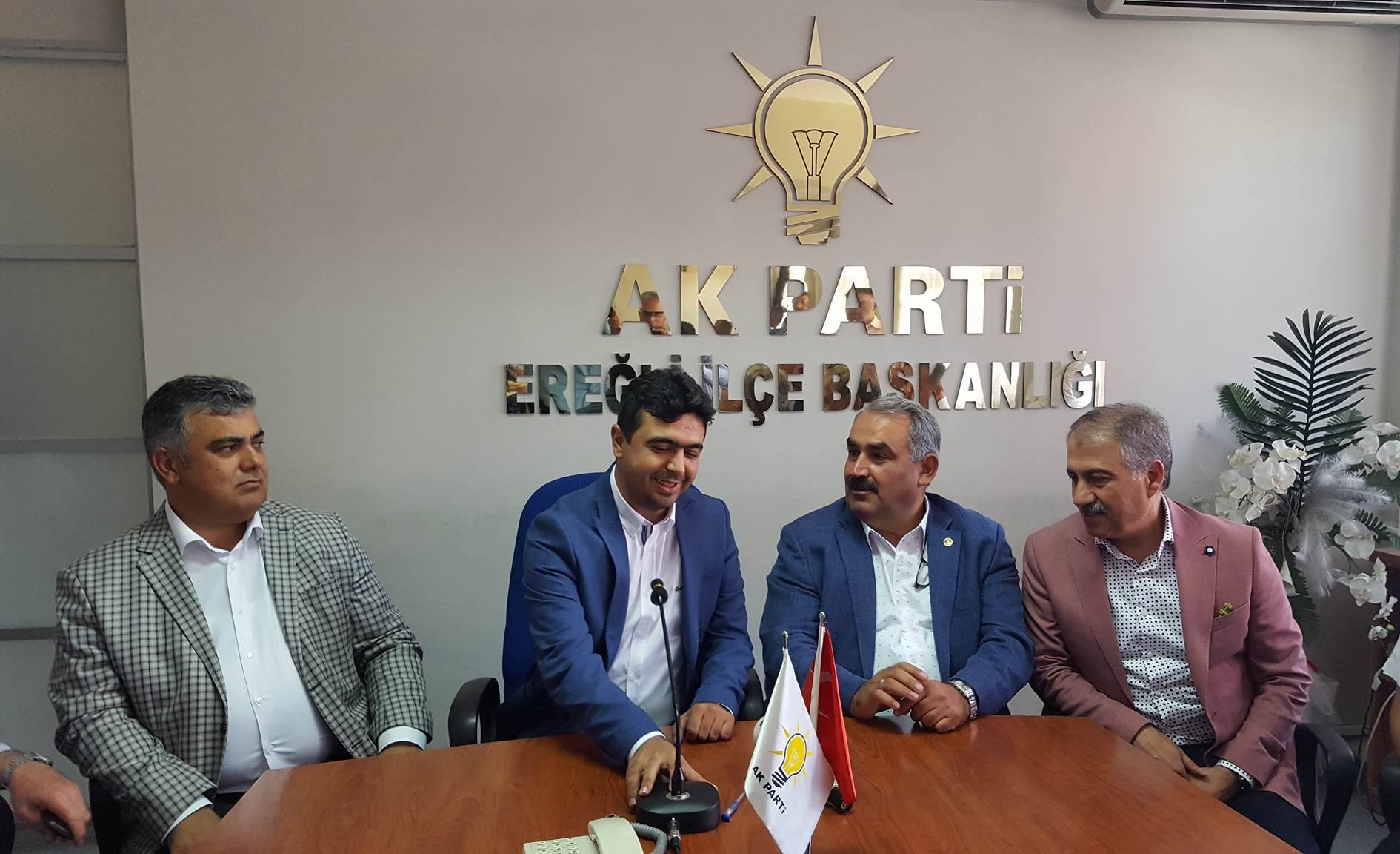 AK PARTİ’DE BAYRAMLAŞMA