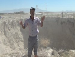 Karapınar’da 20 Metre Derinliğinde Dev Obruk Oluştu