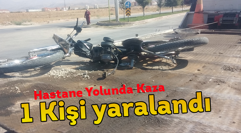 Minibüs motosikletle çarpıştı: 1 yaralı