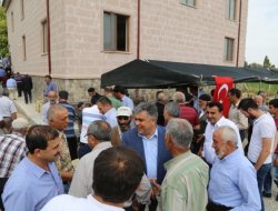 CAMİLER, BİRLİK VE BERABERLİĞİMİZDE ÖNEMLİ BİR YERE SAHİPTİR