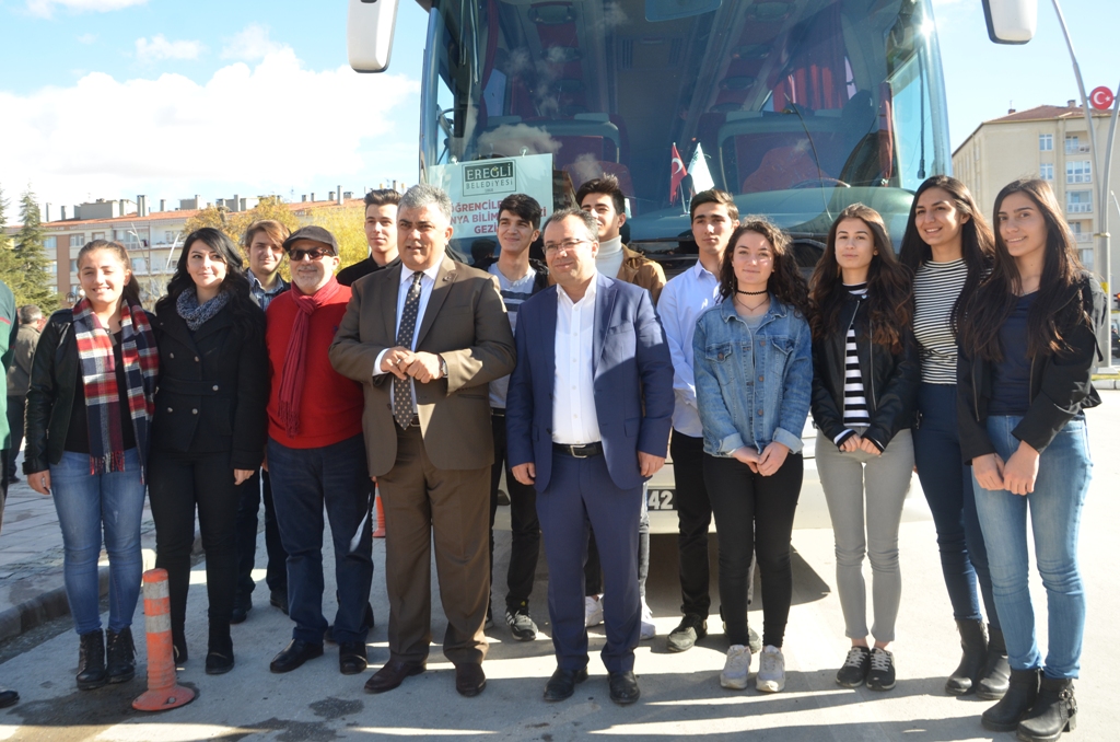 GENÇLERİMİZE HİZMET AYRI BİR MUTLULUK