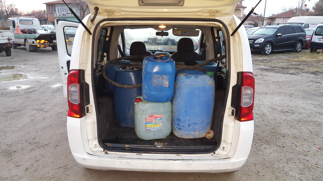 JANDARMA, MAZOT HIRSIZLARINI SUÇ ALETLERİYLE YAKALADI