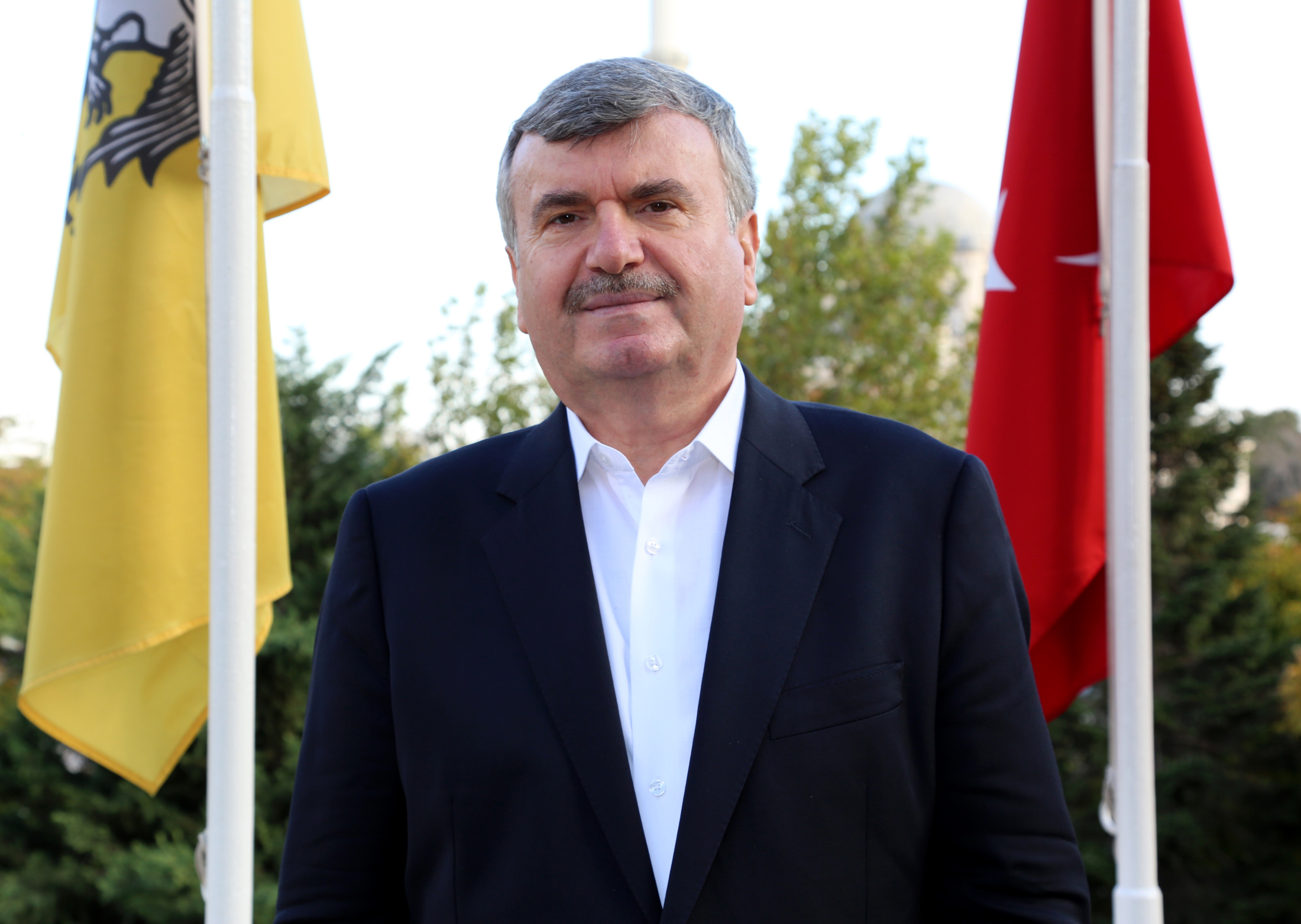 2018 Yılı Tüm Dünya İçin Kardeşliğe ve Huzura Vesile Olsun