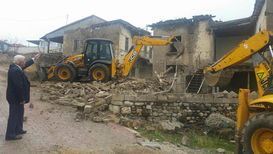 Halkapınar Belediyesi Çalışmalarına Devam Ediyor