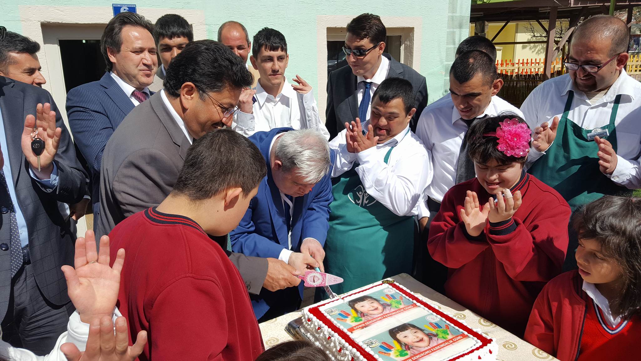 DOWN CAFE'DE FARKINDALIK PROGRAMI YAPILDI