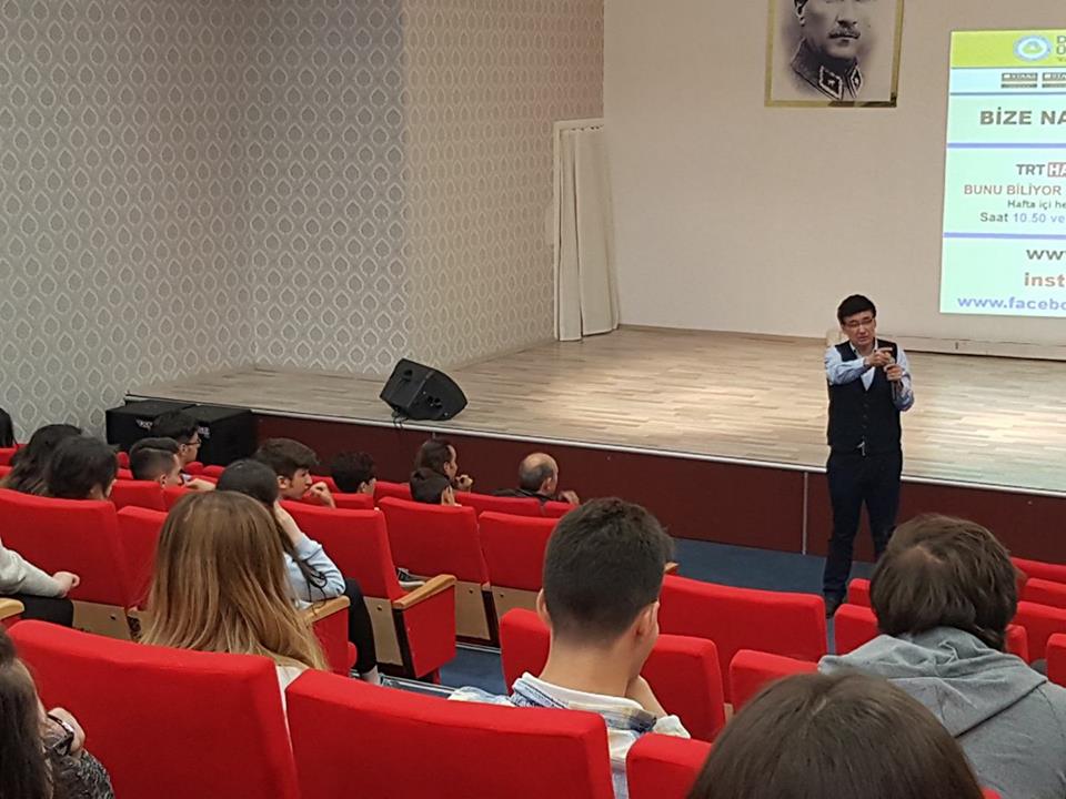 "BONUS HOCA" BİL KOLEJİ'NDE PANEL VERDİ