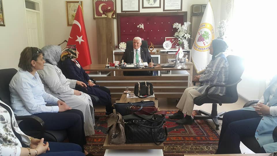 AK Parti Kadın Kolların dan Başkan Vardar'a Ziyaret