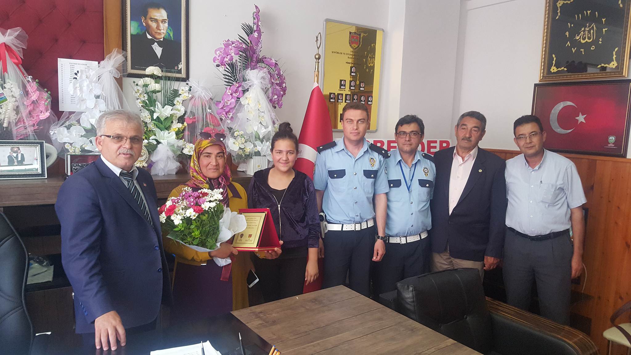 KADIN ŞOFÖR GÜLCAN SARI ONURE EDİLDİ