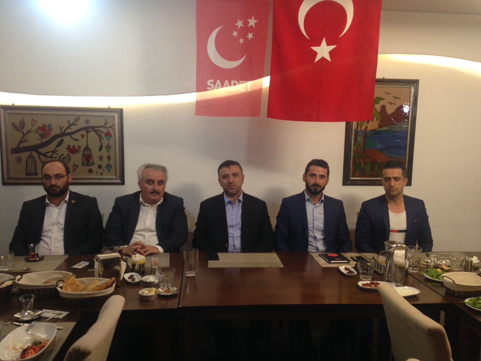 Saadet Partisinden İftar Yemeği