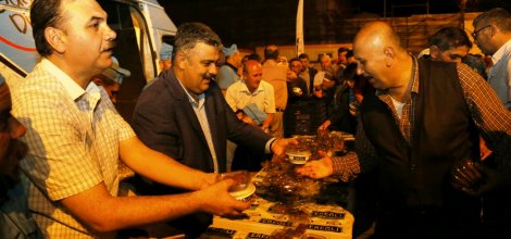 BAŞKAN ÖZGÜVEN, MÜBAREK GECEDE VATANDAŞLARLA BİR ARAYA GELDİ